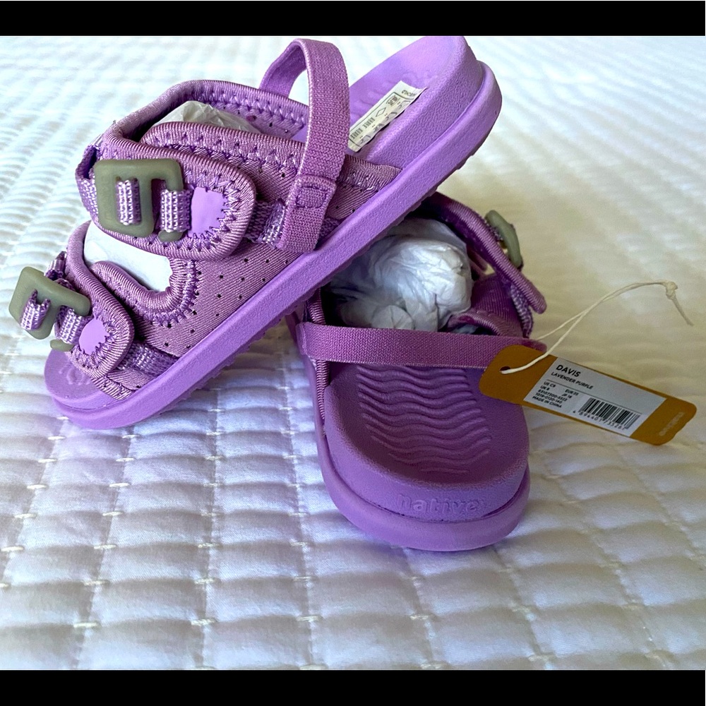 NIB Purple Native Toddler Sandals size 9